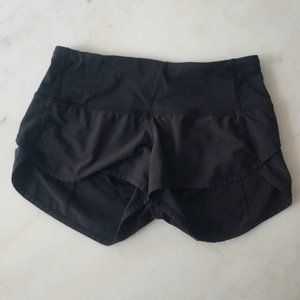Lululemon Speed Up Lined Short in Black Size 2